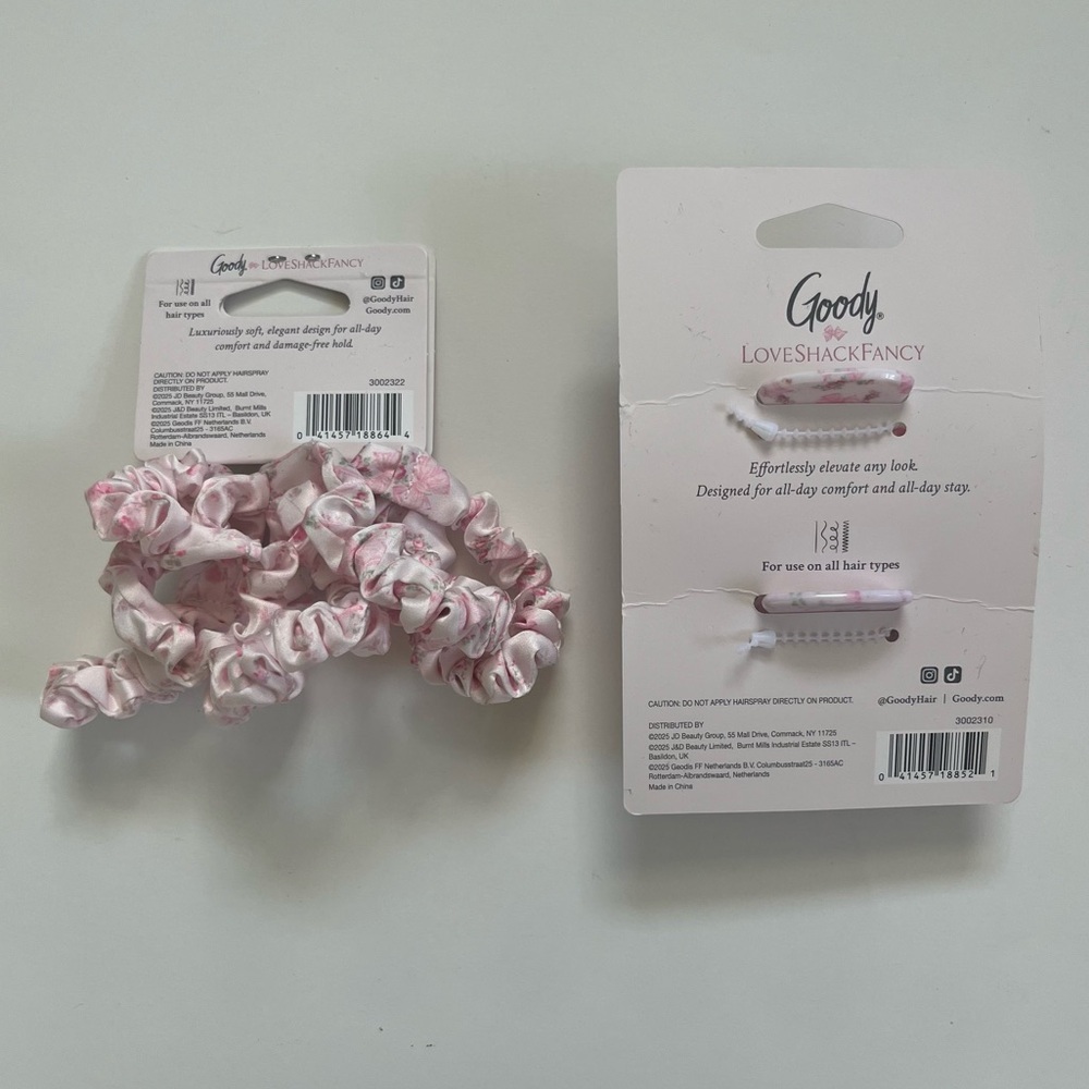 Goody x LoveShackFancy Medium Satin Scrunchies & Small Claw Clips Bundle - Picture 2 of 6